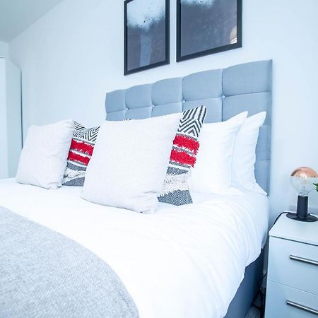 Luxury Apartments Available Next To Train Station - The Wallgate Apartments Wigan - Free Parking المظهر الخارجي الصورة