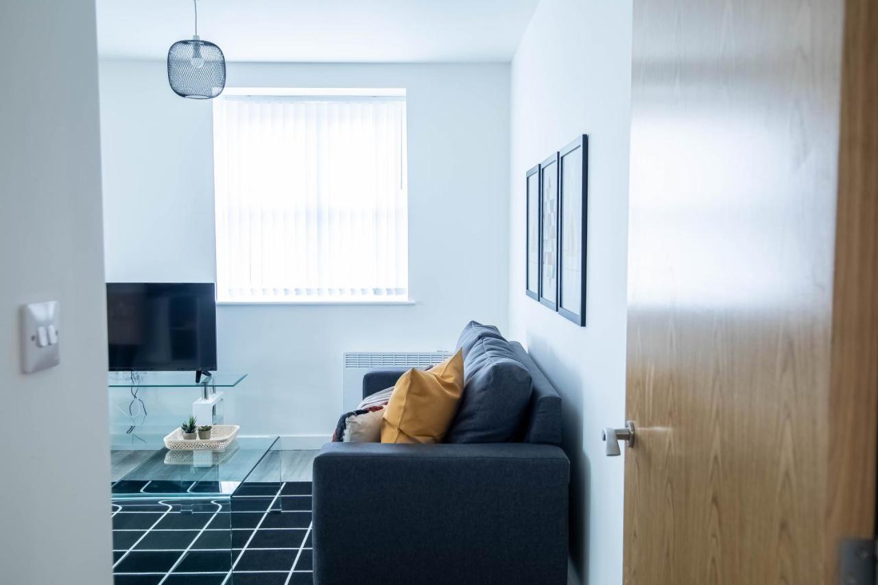 Luxury Apartments Available Next To Train Station - The Wallgate Apartments Wigan - Free Parking المظهر الخارجي الصورة