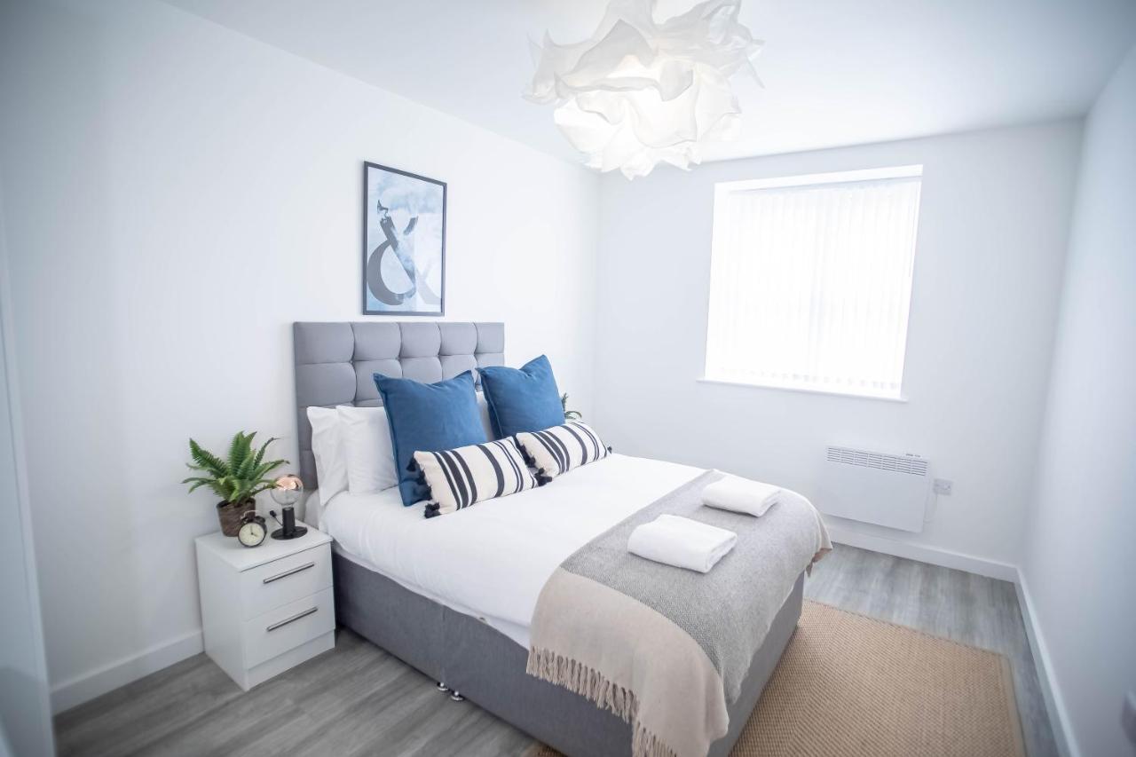 Luxury Apartments Available Next To Train Station - The Wallgate Apartments Wigan - Free Parking المظهر الخارجي الصورة