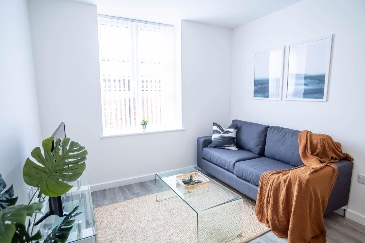 Luxury Apartments Available Next To Train Station - The Wallgate Apartments Wigan - Free Parking المظهر الخارجي الصورة