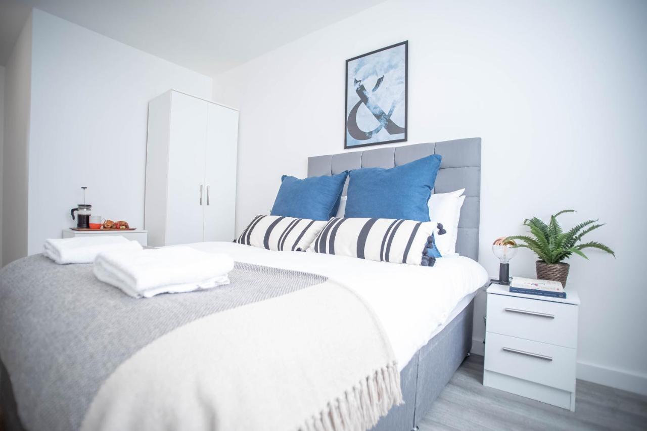 Luxury Apartments Available Next To Train Station - The Wallgate Apartments Wigan - Free Parking المظهر الخارجي الصورة